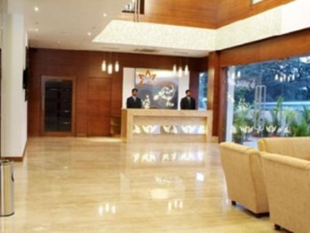 Hotel Parijatha Gateway à Bangalore Extérieur photo