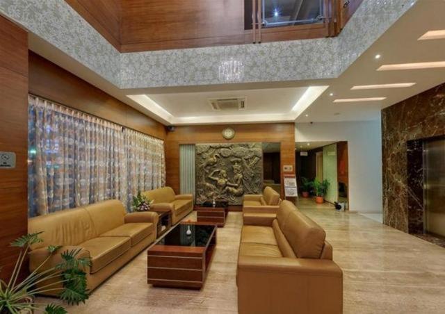 Hotel Parijatha Gateway à Bangalore Extérieur photo