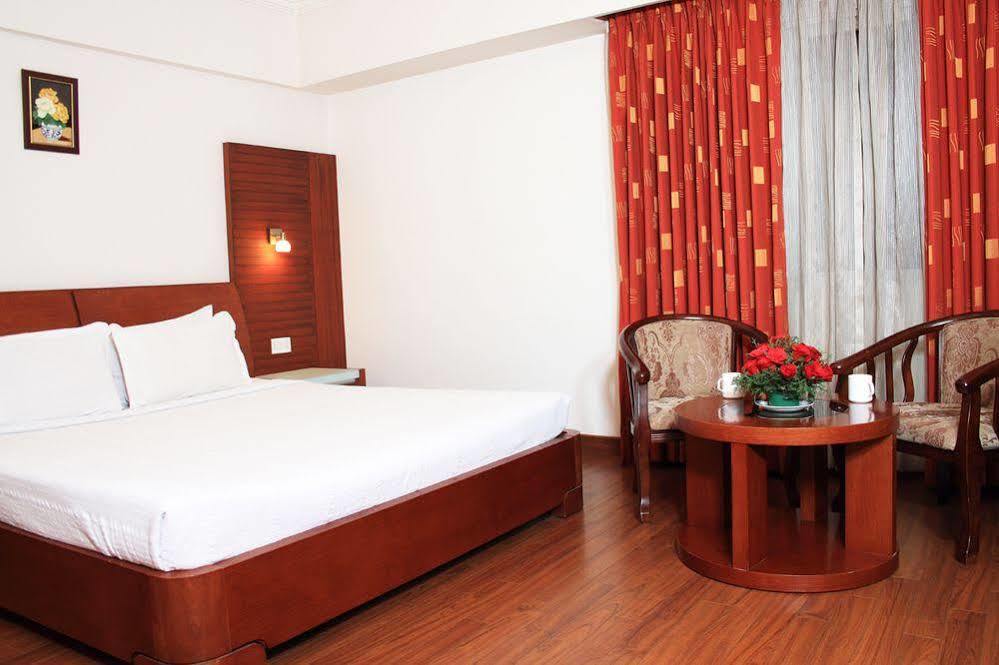 Hotel Parijatha Gateway à Bangalore Extérieur photo